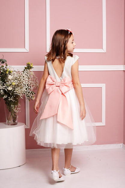 Gloria 1 Kinderbruidsjurk met hartvormige halslijn op de rug